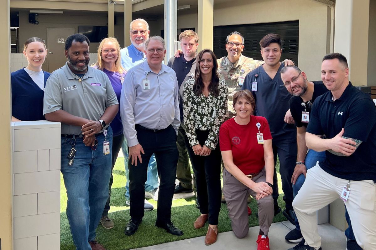 HonorHealth Community and Culture - VETS members smile for group photo.