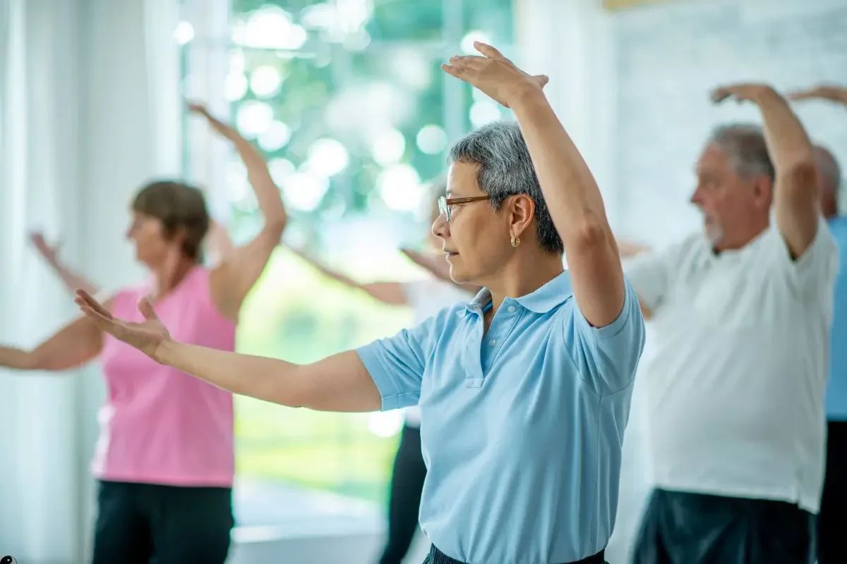 HonorHealth Integrative Medicine - Adults do tai chi class for better health.