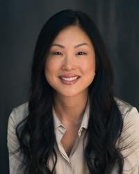 photo of Stephanie Lindauer, MD