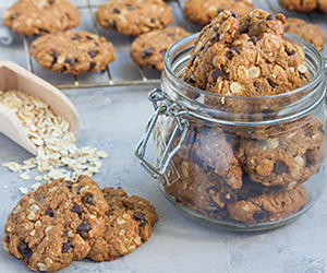 HonorHealth - Almond butter oat snack bites