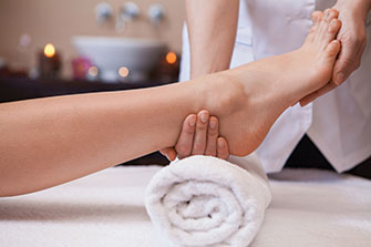 HonorHealth - Essential Touch foot massage