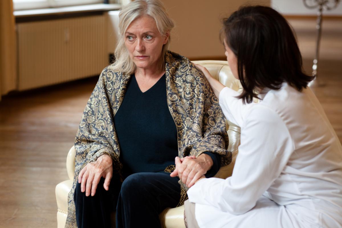 What's the difference between dementia and Alzheimer's disease?