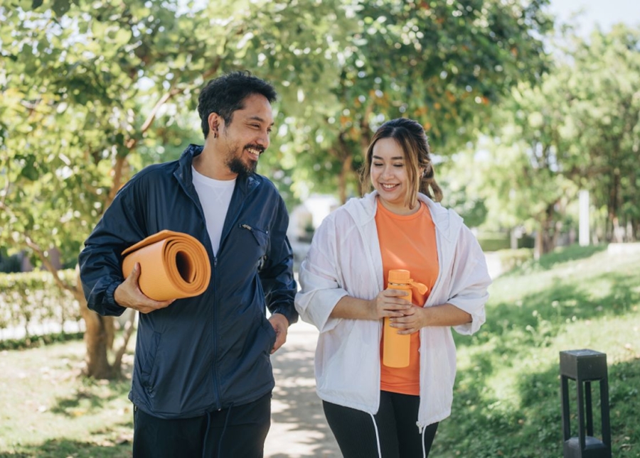 HonorHealth Whole Health Institute - Couple goes on walk together following community fitness class.