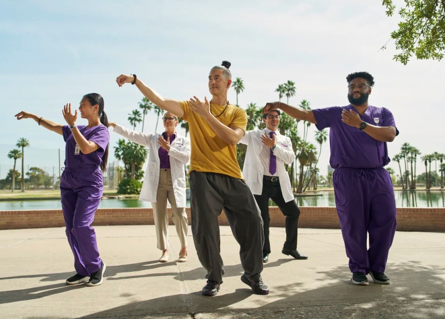 HonorHealth Integrative Medicine - Group participates in Tai Chi to improve balance, flexibility and strength while reducing stress.