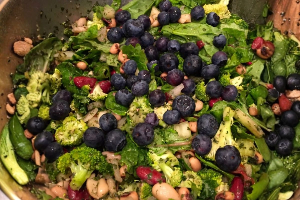 Blue Zones lemon and dill bean salad recipe from HonorHealth.
