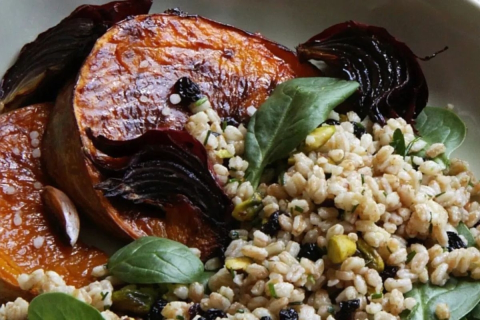 Blue Zones maple roasted pumpkin with farro recipe from HonorHealth.