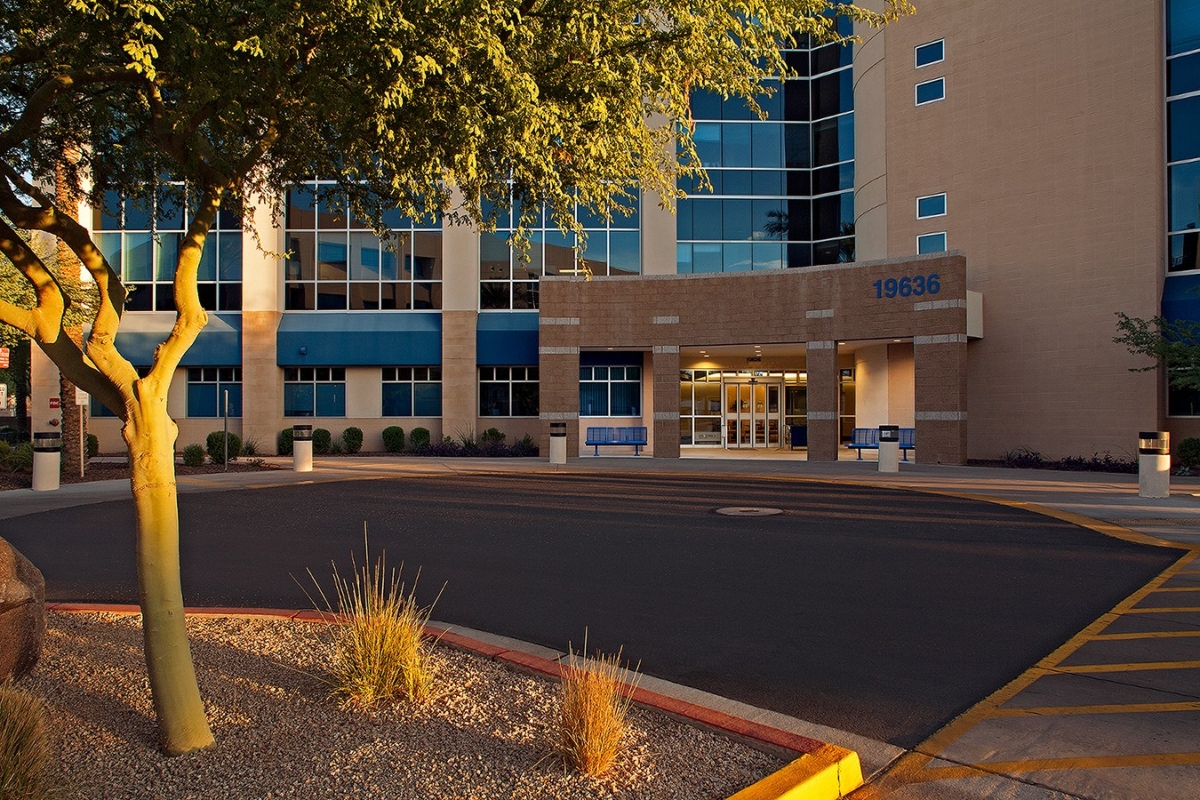 HonorHealth Neurology - Deer Valley exterior building view.