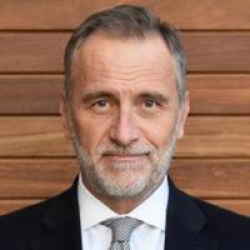 Photo of Robert Berghoff Jr