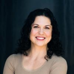 Photo of Sara Zakem