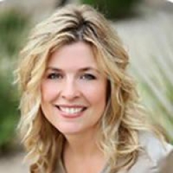 Photo of Ann Langer