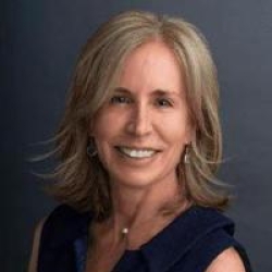 Photo of Jennifer Simone