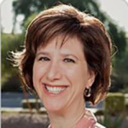 Photo of Julie Kwatra
