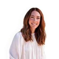 Photo of Elizabeth Schmied