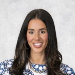 Photo of Sarah Bricker