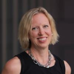 Photo of Suzanne DeLea