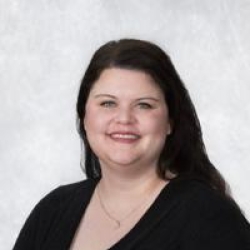Photo of Leslie Shelton