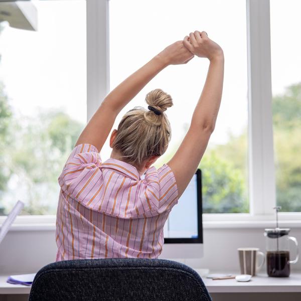 10 ways to keep moving during your workday - HonorHealth