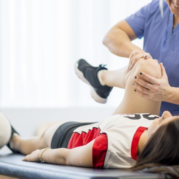An HonorHealth patient gets checked out by a doctor