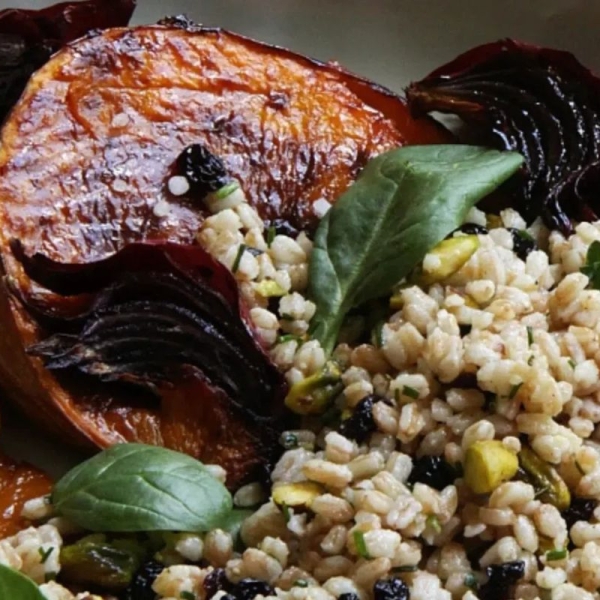 Blue Zones maple roasted pumpkin with farro recipe from HonorHealth.