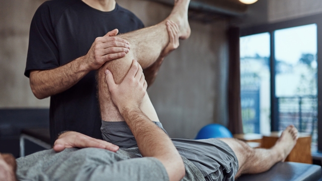 Non-invasive sports injury treatments - HonorHealth