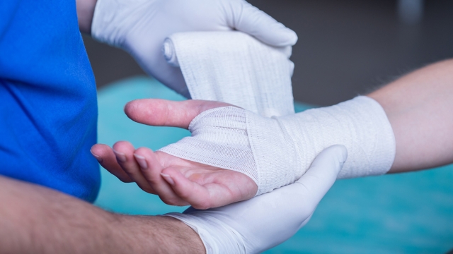 Expert wound care helps patients heal - HonorHealth