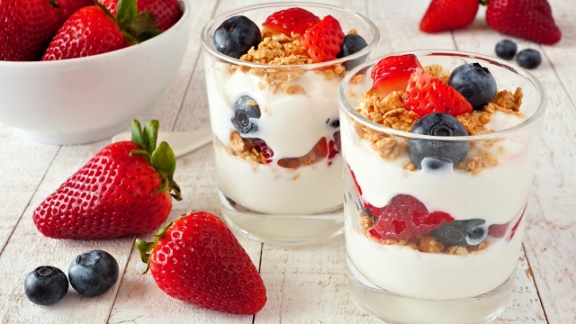 Try HonorHealth's almond butter parfait recipe