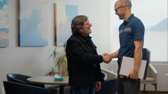 HonorHealth Orthopedics - Dr. Cody Olson treating patient for shoulder pain.