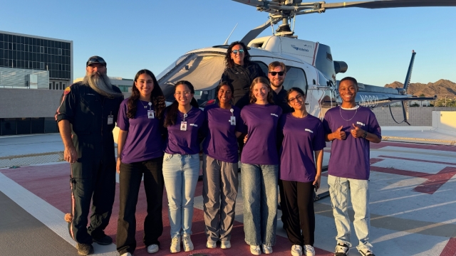 HonorHealth teen volunteers gather in group photo