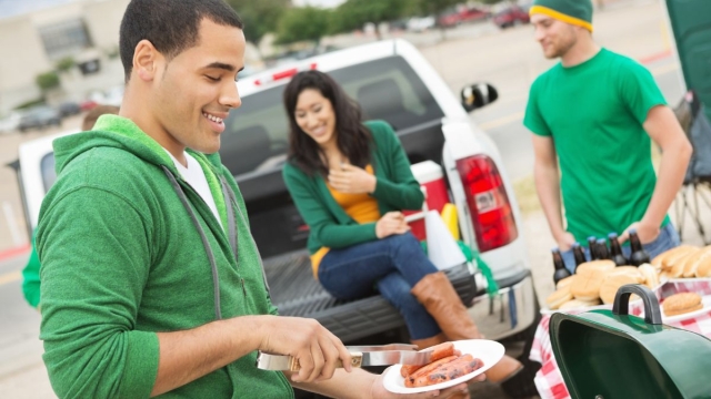 HonorHealth Integrative Medicine - A dietitian’s five tailgate party hacks to enjoy celebratory food while staying on track with your health goals.
