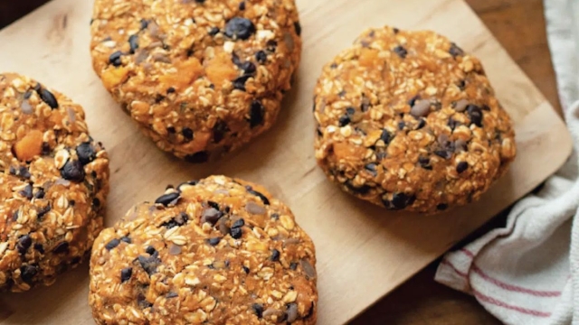 Blue Zones black bean burger recipe from HonorHealth