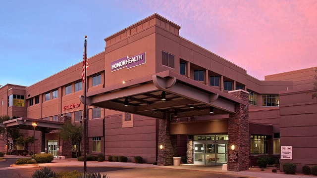 HonorHealth Scottsdale Thompson Peak Medical Center exterior building view